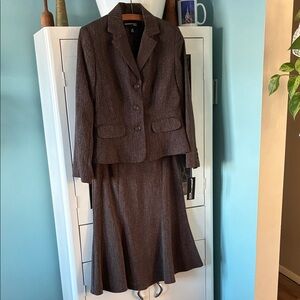 Norton Mcnaughton sz 8P Brown Women's Skirt Suit nwt
